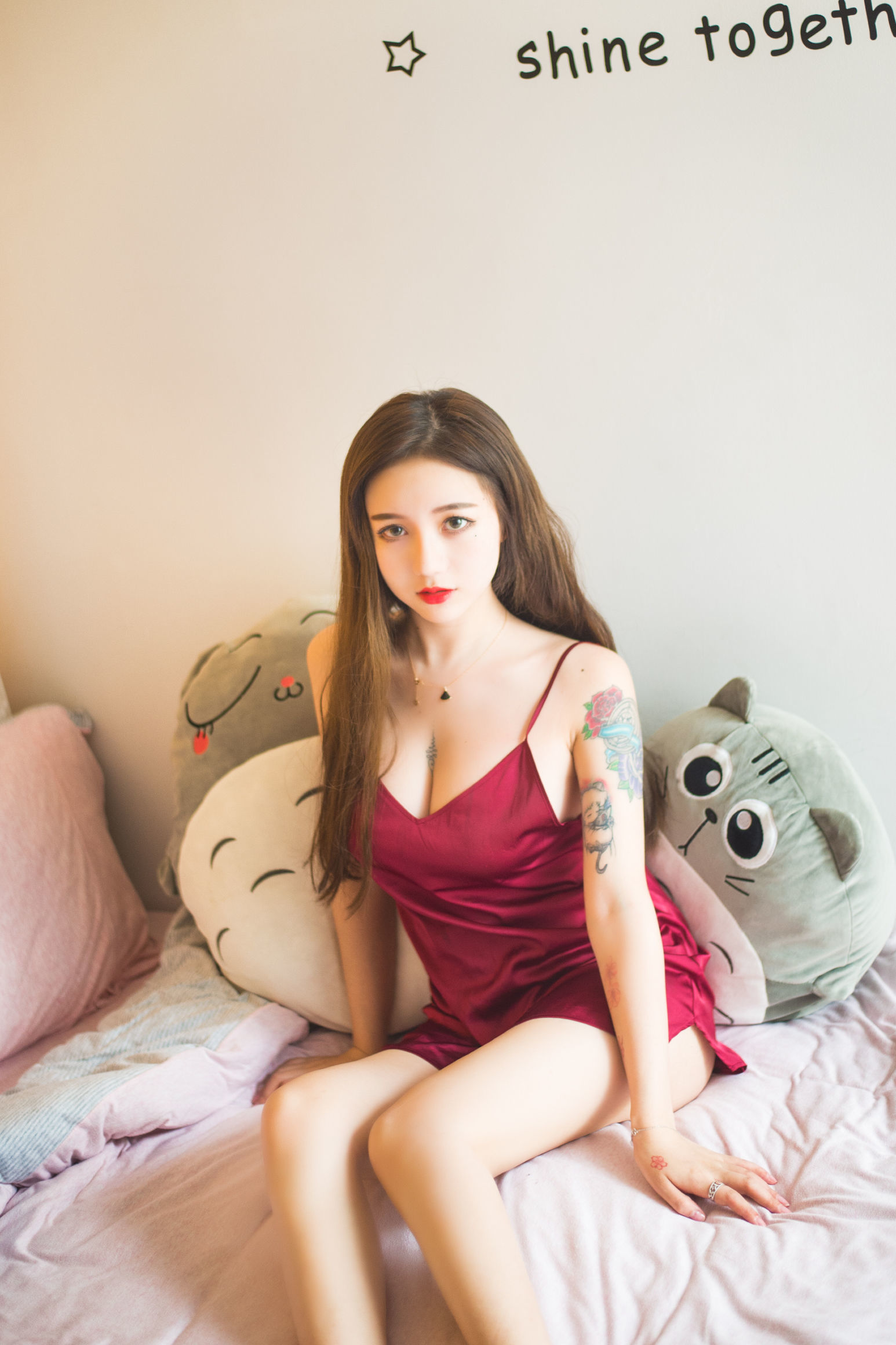 [萝莉COS] 洛丽塔大哥 – 吊带睡衣 [14P] 插图1