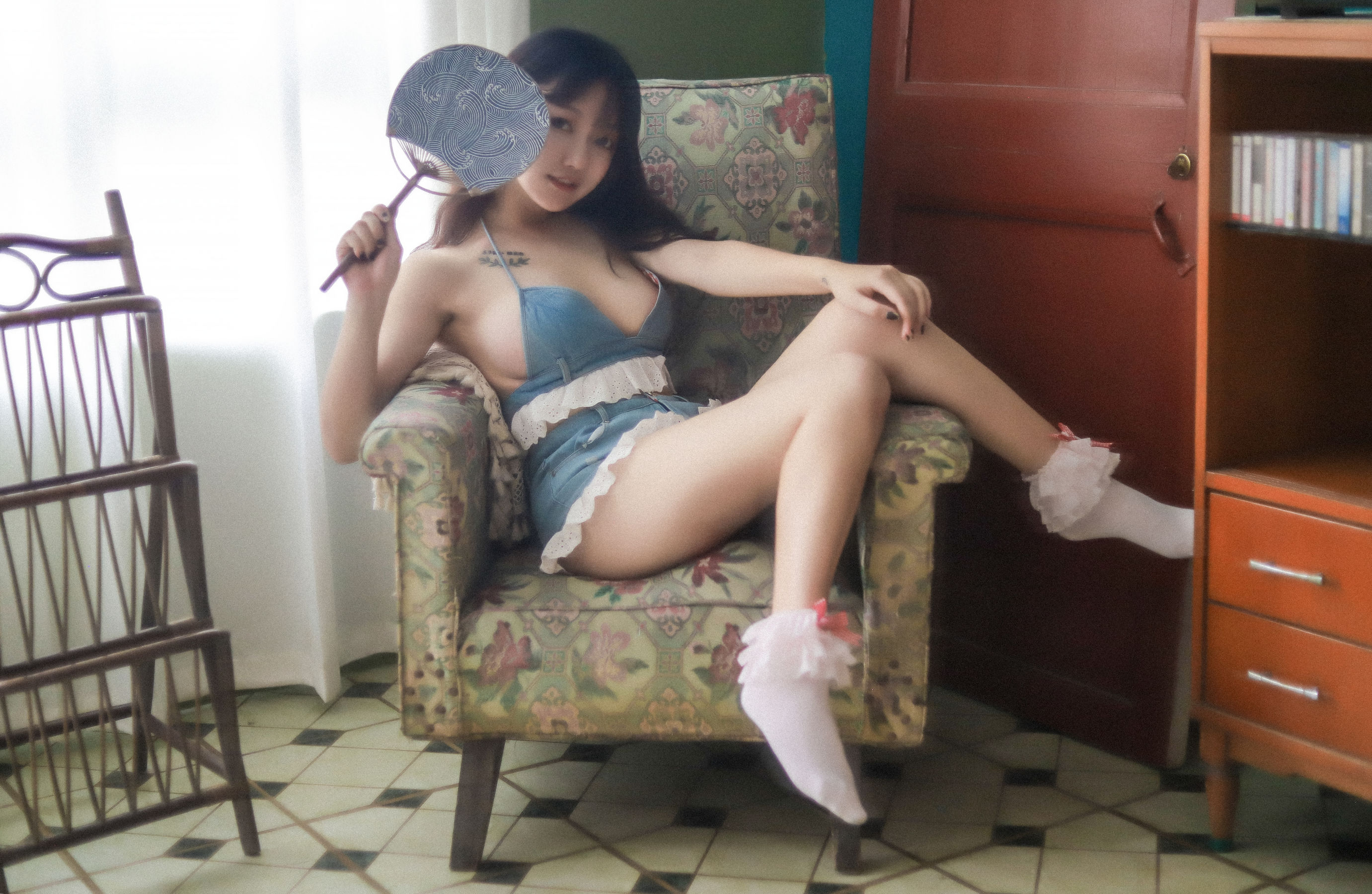 奇行家狗崽(棕桠阿狗崽) – 桃子听蝉 [22P] 插图1