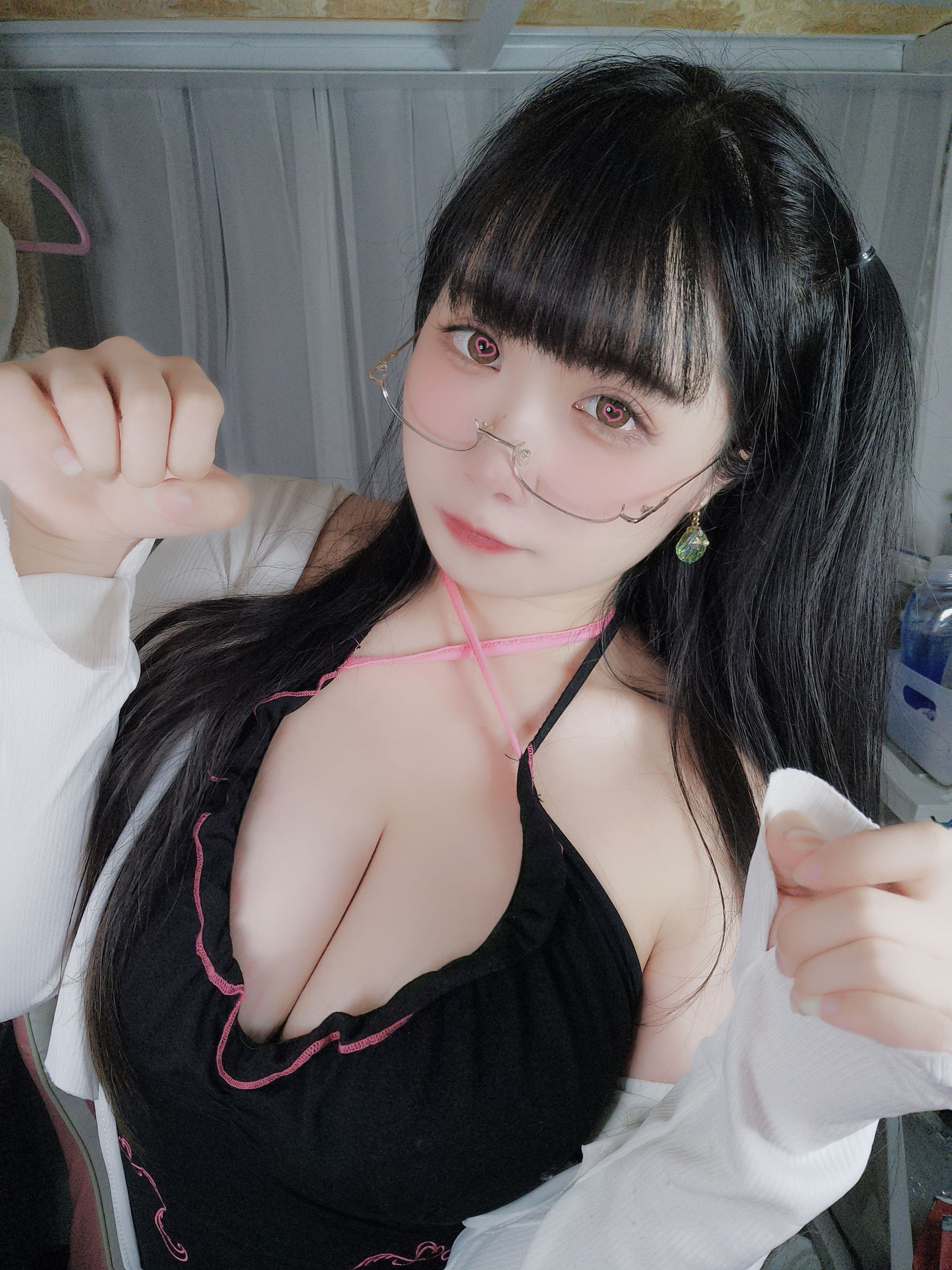 贞子蜜桃 – 心心眼 [10P] 插图1
