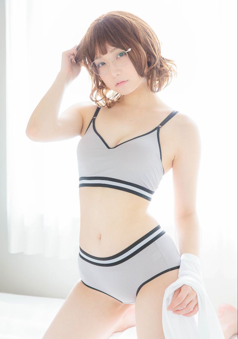 ［ハレム］あまつ様 フェチグラビア「溺愛フェティッシュ」 [33P] 插图2