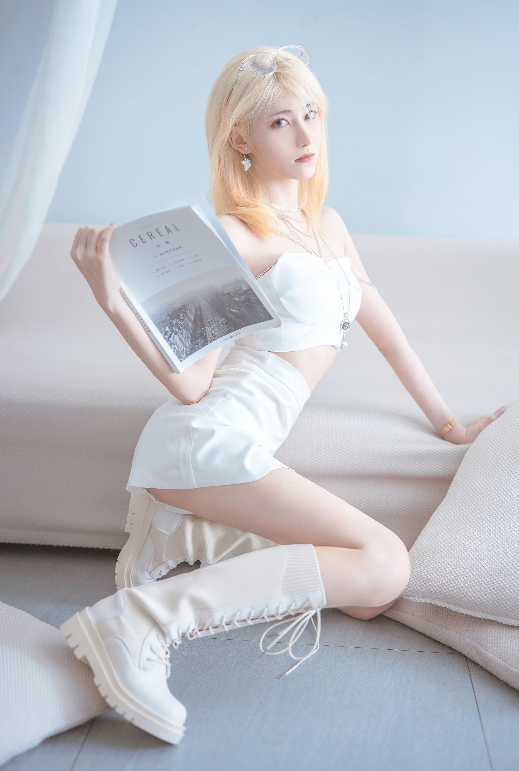 动漫博主南桃Momoko – 白色制服 [9P] 插图1