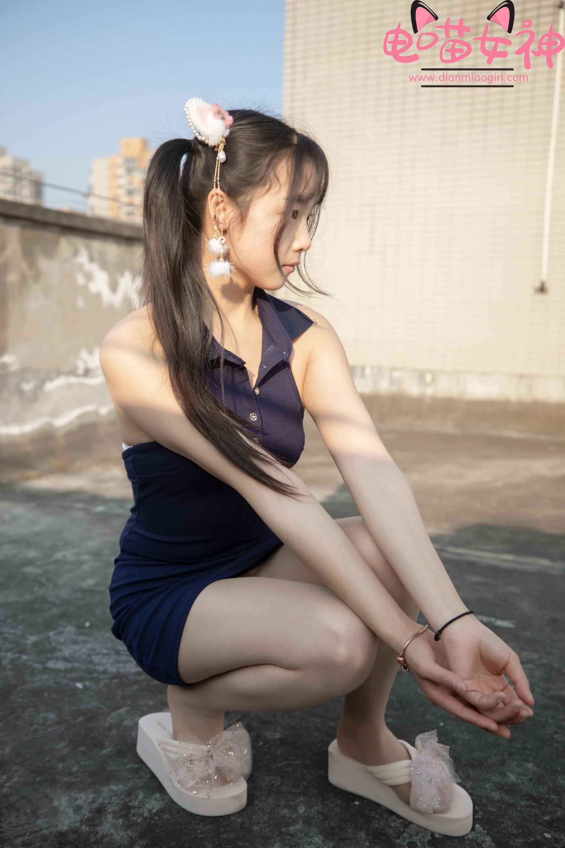 电喵女神 – 灵唯 天台 [77P] 插图1