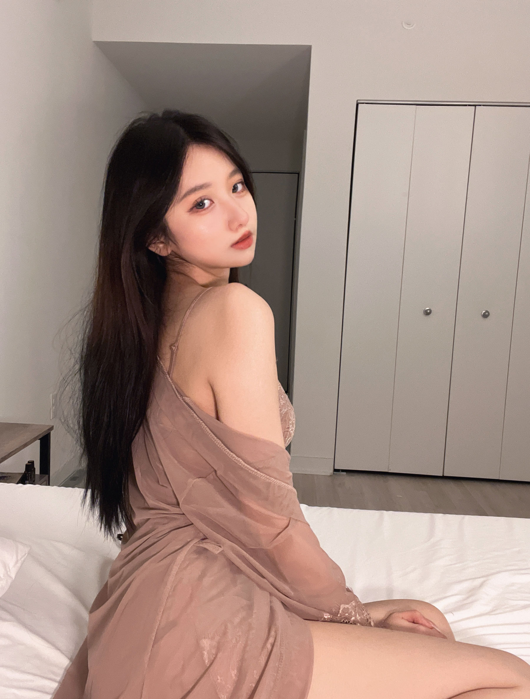 动漫博主果咩酱w – 入夜 [45P] 插图1