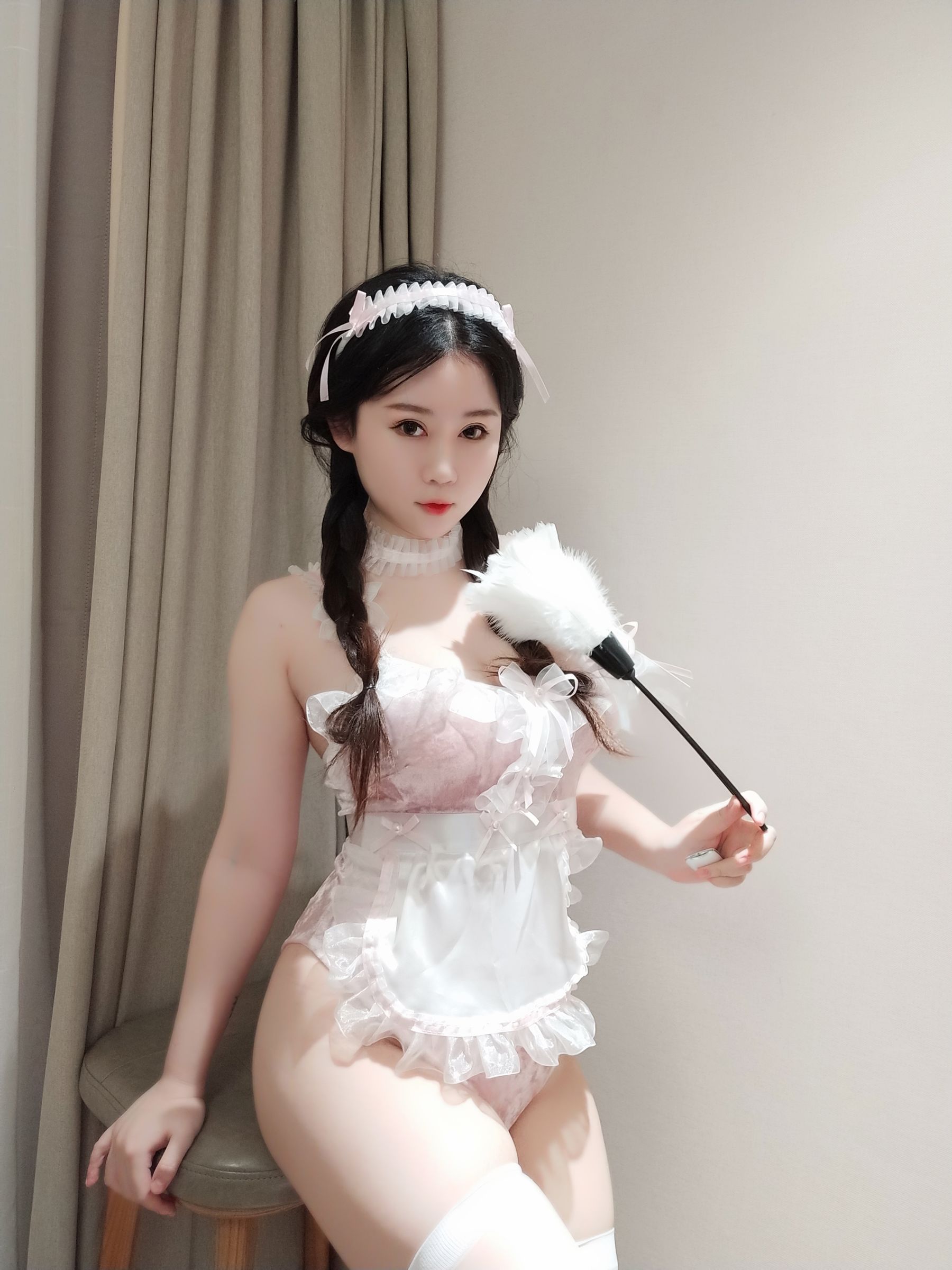 蜜桃少女是依酱呀 – 冬季女友 [45P] 插图1