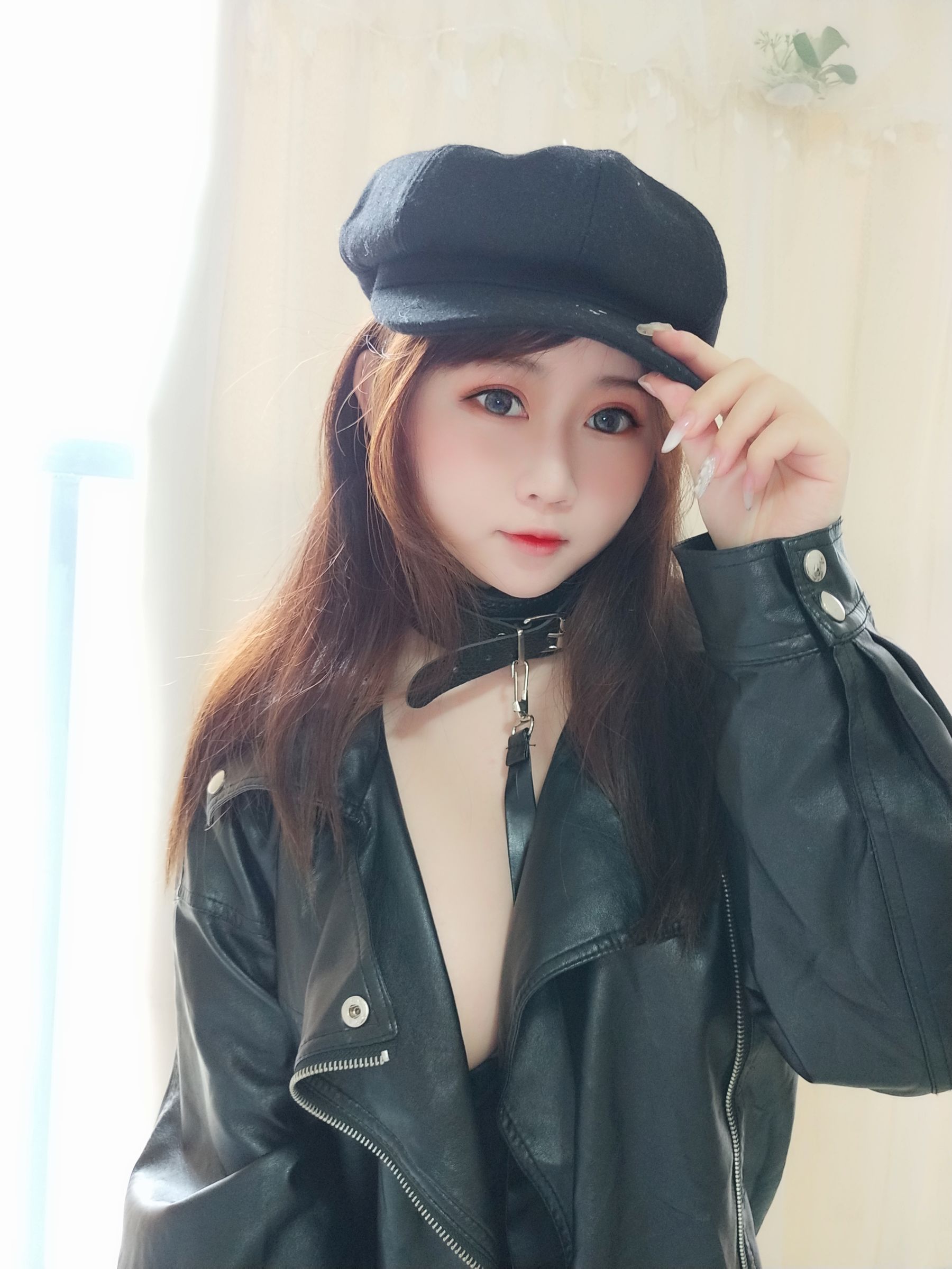 蜜桃少女是依酱呀 黑桃A [24P] 插图1