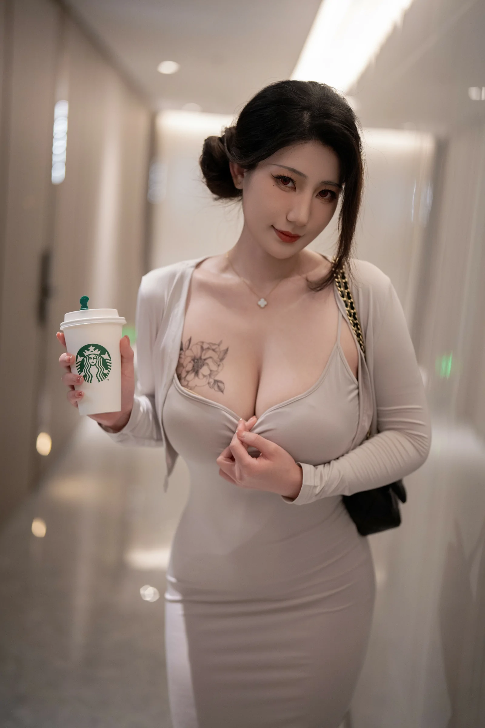 星澜是澜澜叫澜妹呀 – 都市之夜 [76P] 插图1