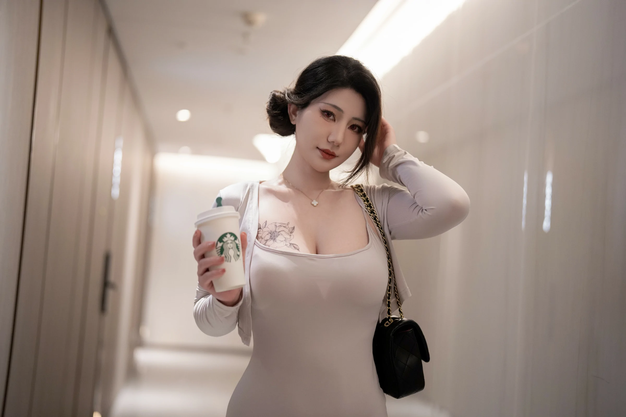 星澜是澜澜叫澜妹呀 – 都市之夜 [76P] 插图2