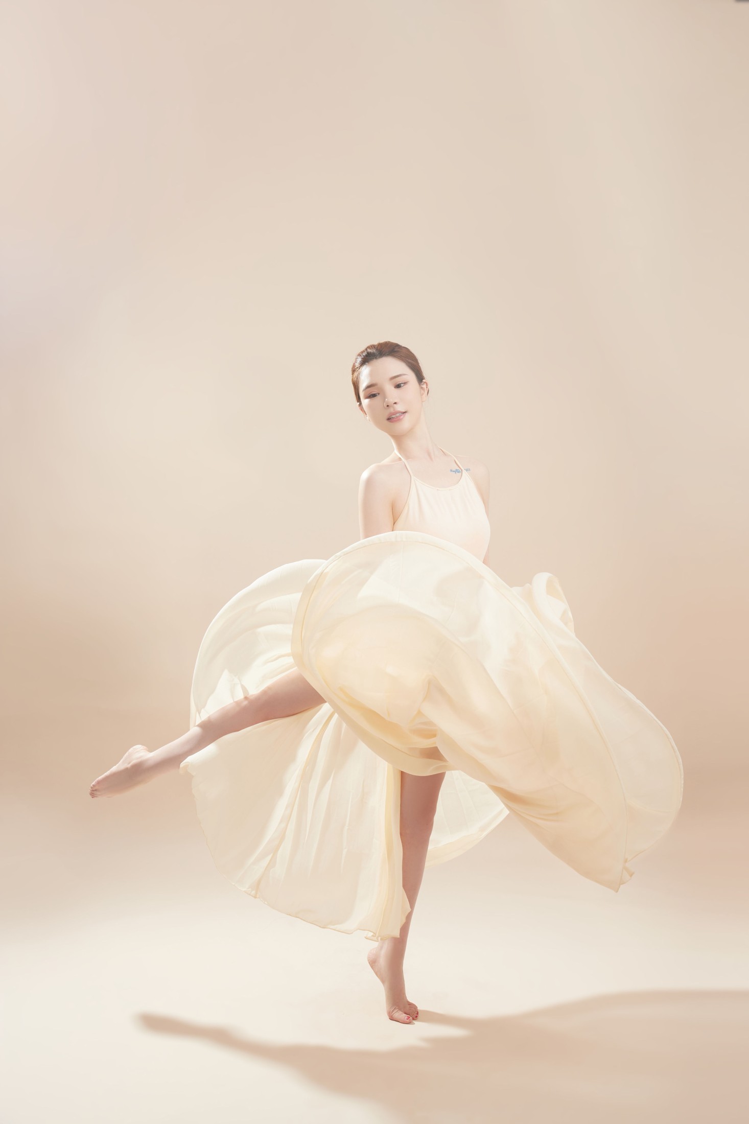 傲娇君 – 《纱裙》[22P] 插图4