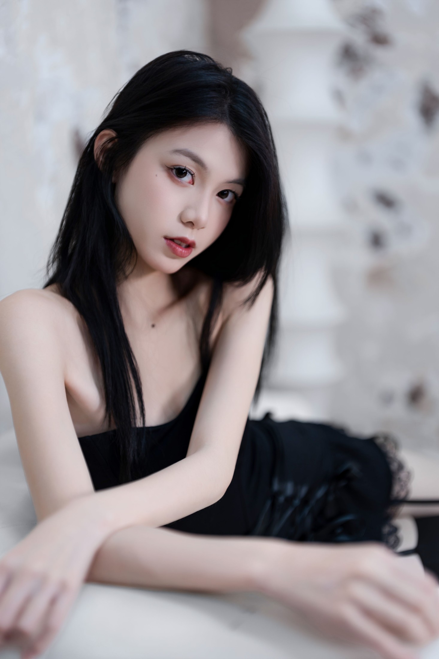 小桢同学 – 《黑裙佳人的优雅时刻》[53P] 插图1