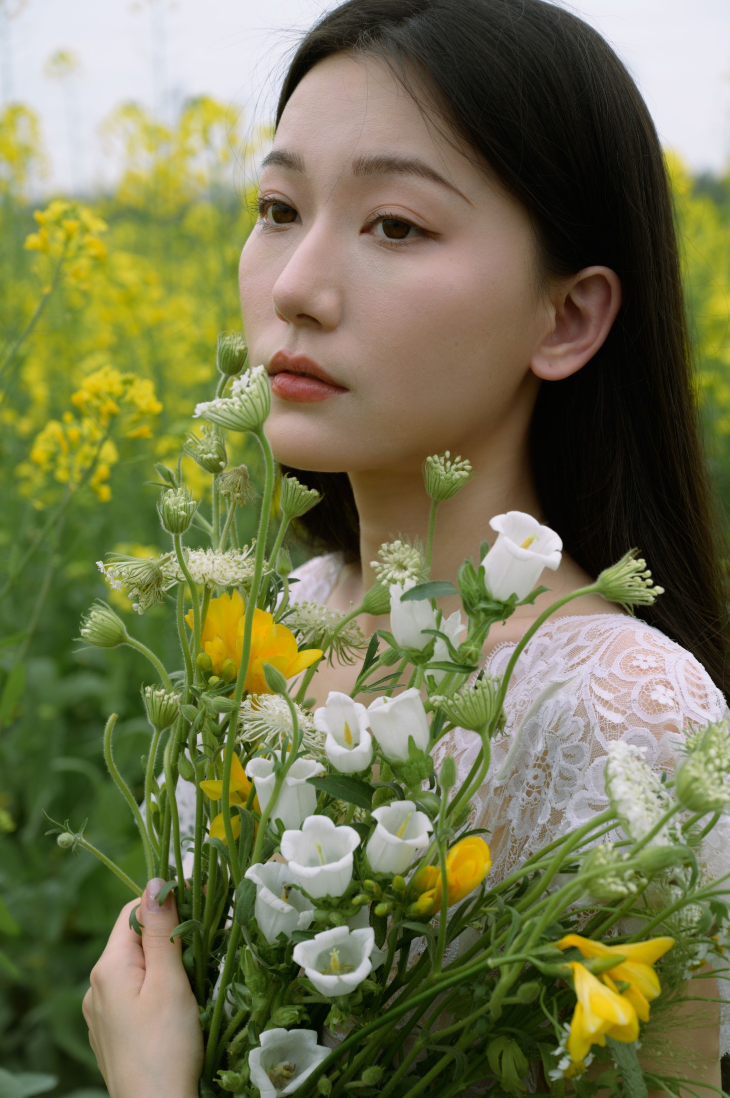 小月 – 《阴天与油菜花》[35P] 插图1