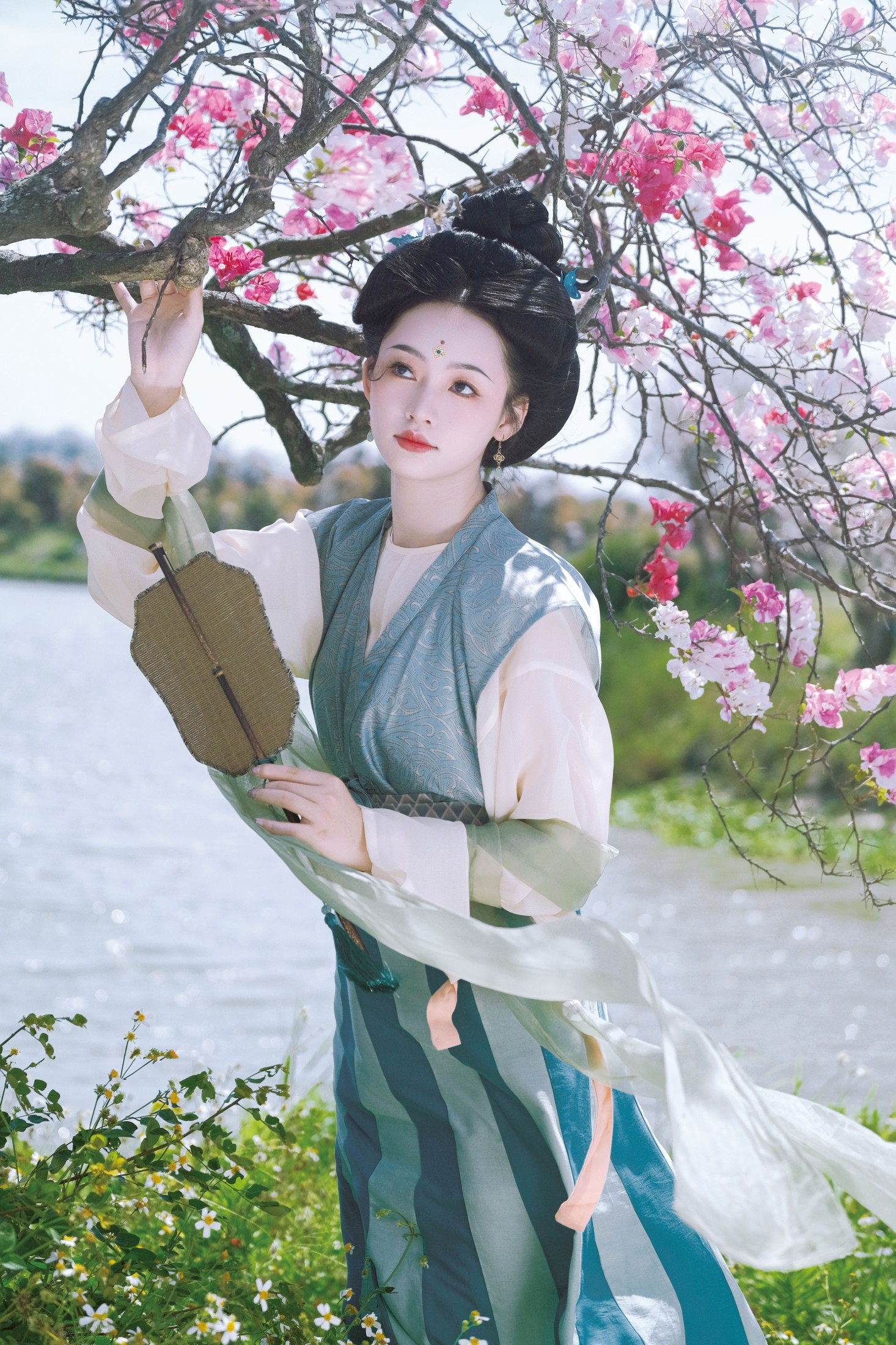 小林 – 《春山》[16P] 插图1