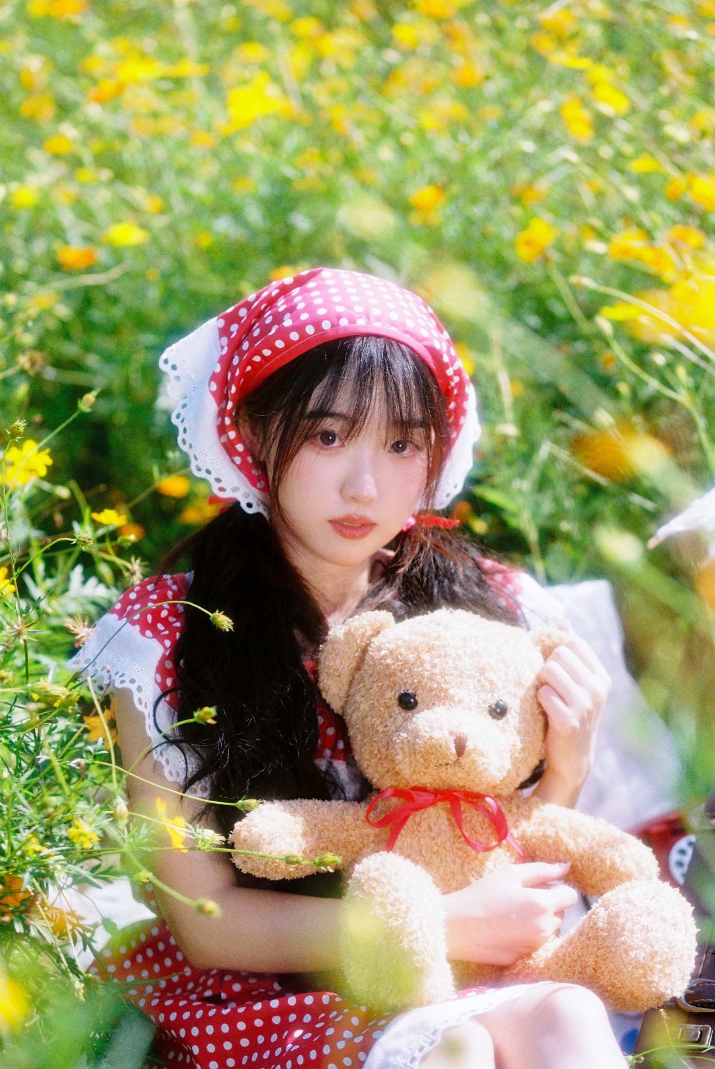 yunn – 《花间的洋娃娃～》[13P] 插图1