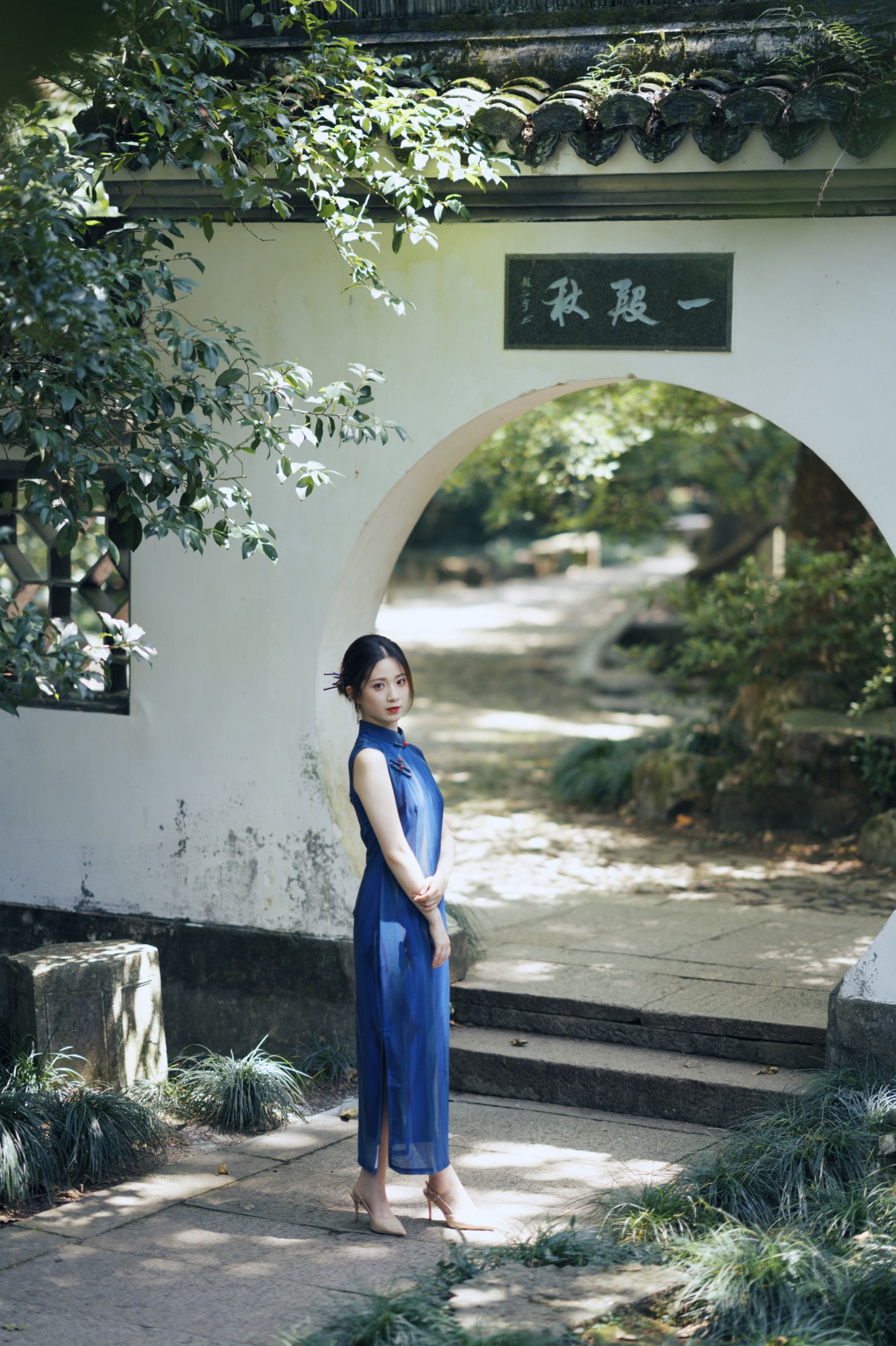 丽丽 – 《蓝色旗袍 虎跑的夏》[53P] 插图1