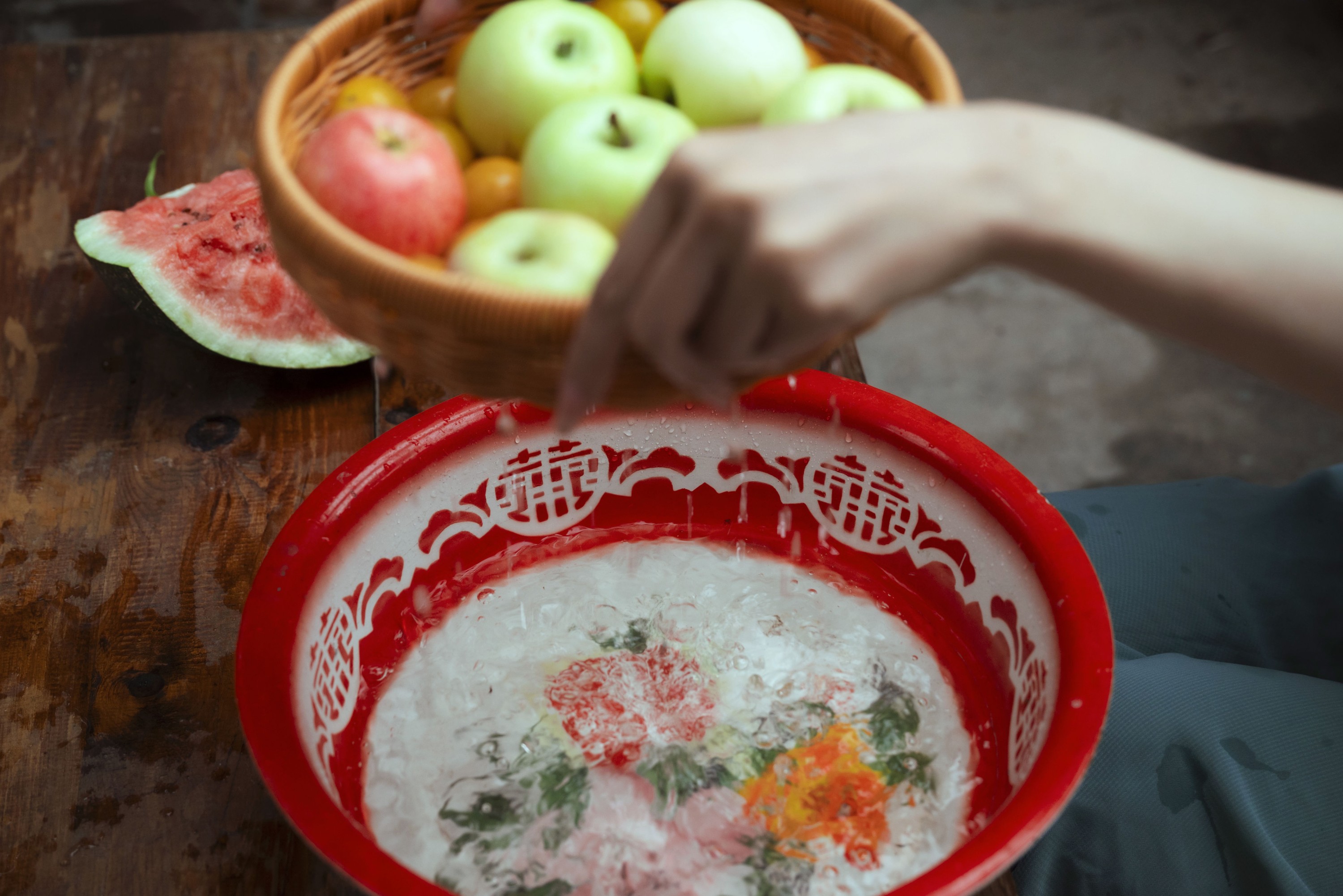 偷喝一口雪碧 – 《雷雨过后》[49P] 插图1